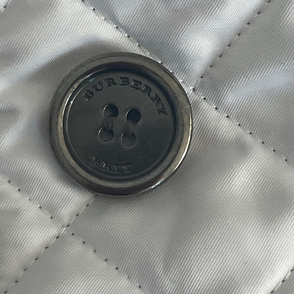 Burberry White Quilted Jacket - Picture 4 of 5